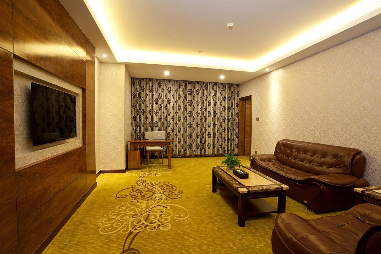 Oubon International Hotel Guangzhou Exteriör bild