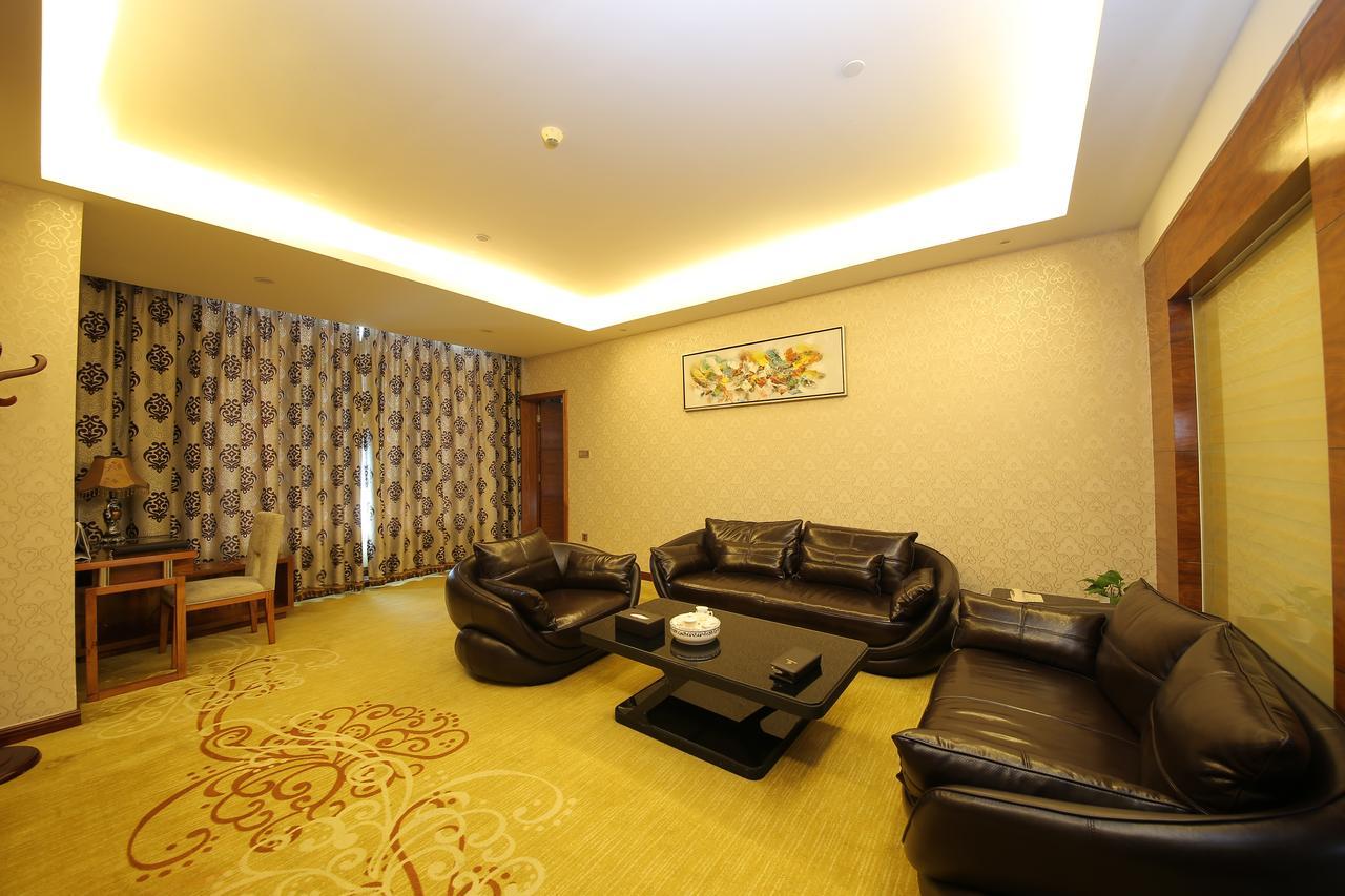 Oubon International Hotel Guangzhou Exteriör bild
